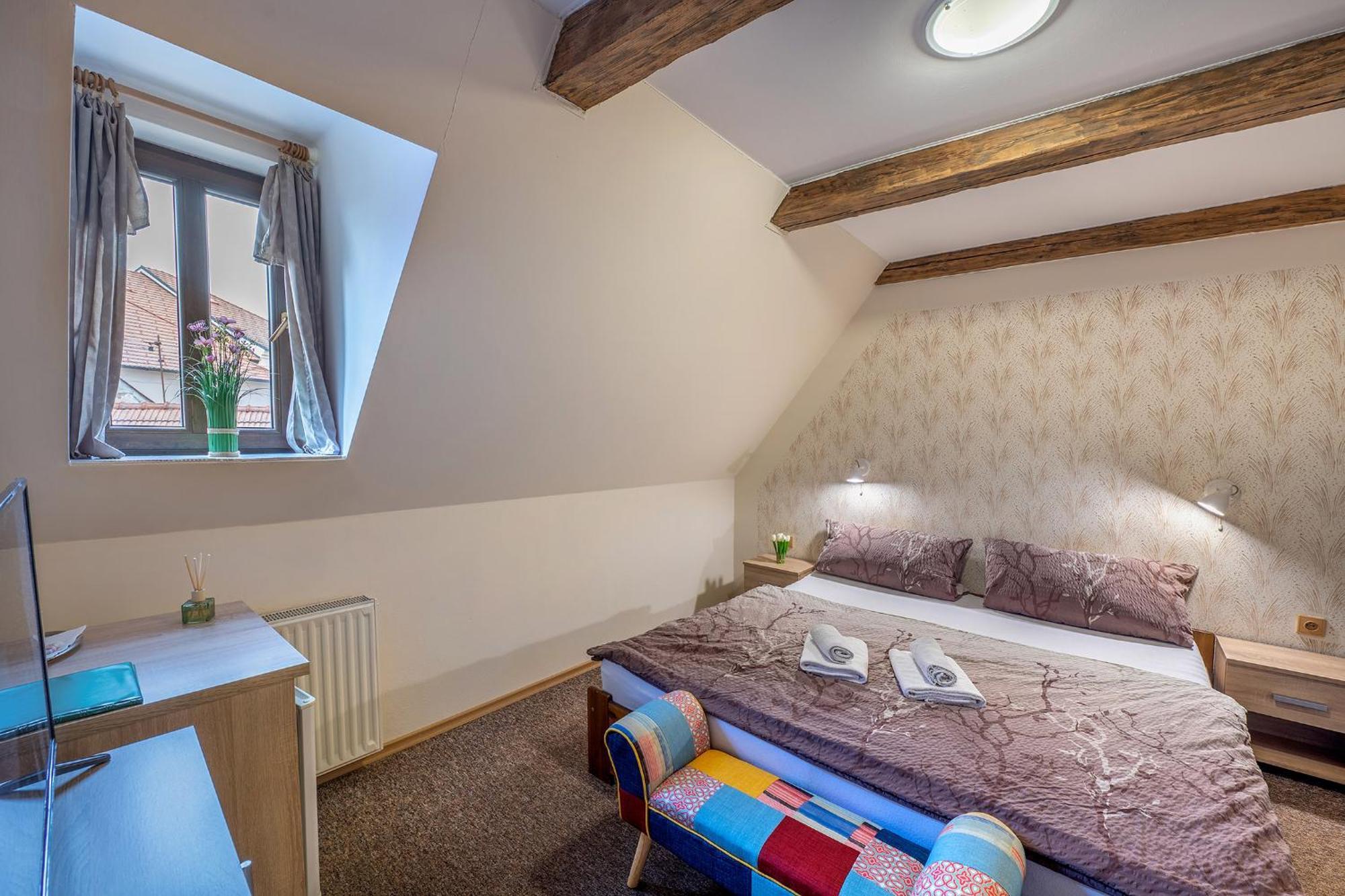 Rodinny Hotel Myslivna Тршебонь Экстерьер фото