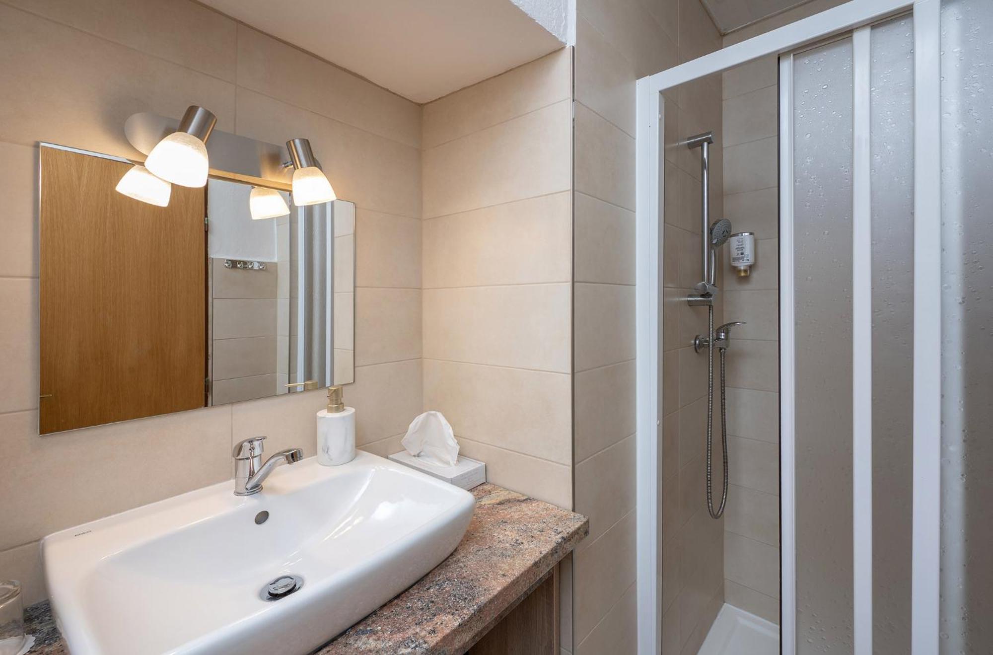 Rodinny Hotel Myslivna Тршебонь Экстерьер фото